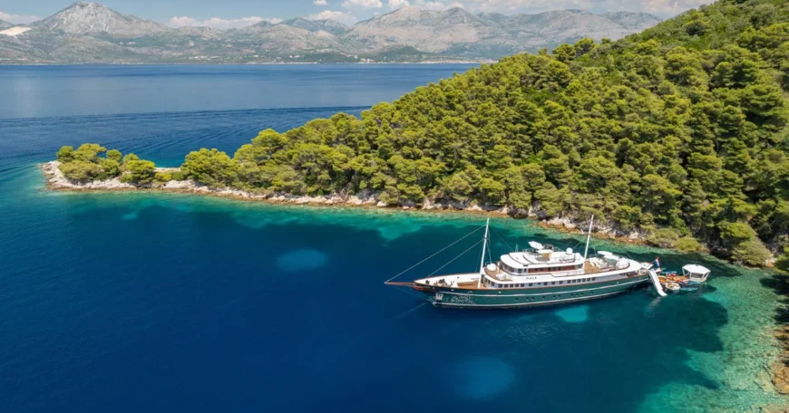 MAIA Luxury Yacht Croatia