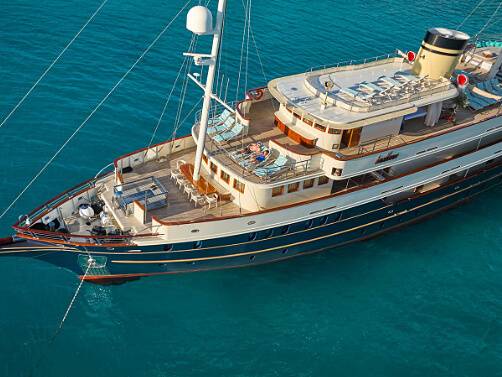 motor sailers and mini cruisers in croatia